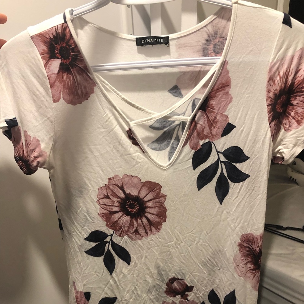Dynamite tee